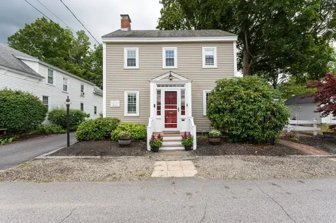 10 Maple Street Exeter NH 03833