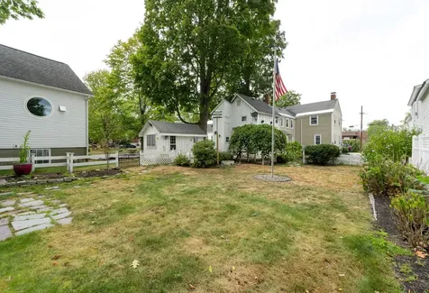 10 Maple Street Exeter NH 03833