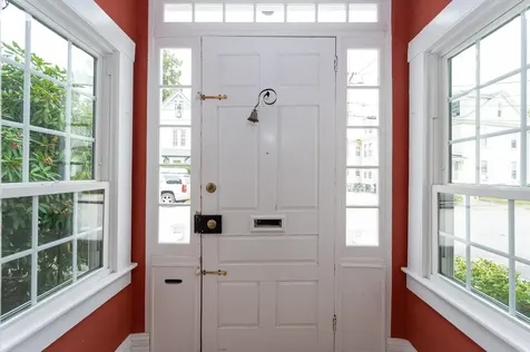 10 Maple Street Exeter NH 03833