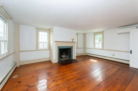 10 Maple Street Exeter NH 03833