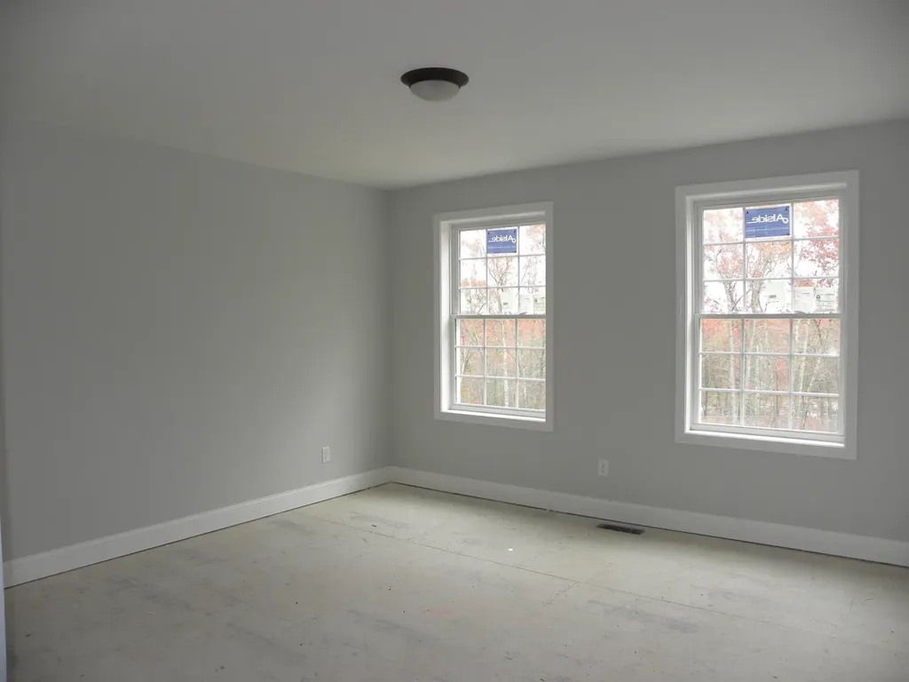 313 Karatzas Avenue Manchester NH 03104