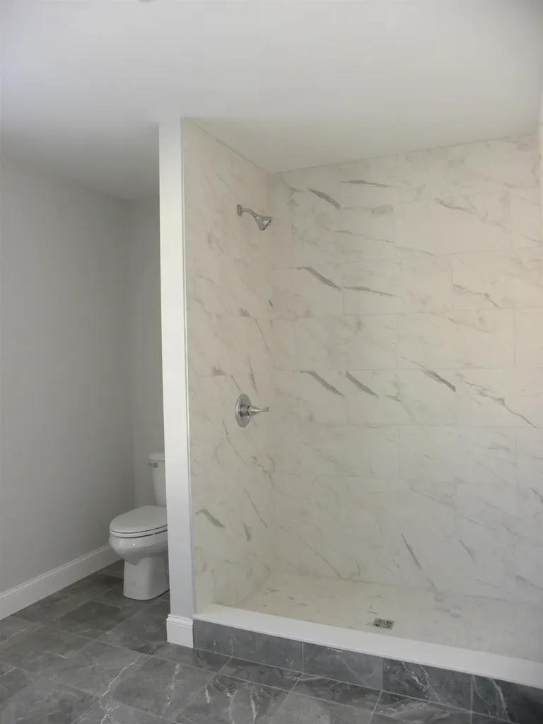 313 Karatzas Avenue Manchester NH 03104