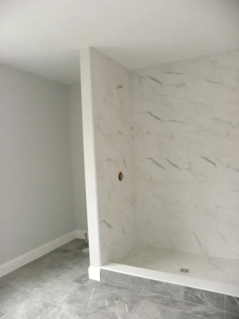 313 Karatzas Avenue Manchester NH 03104