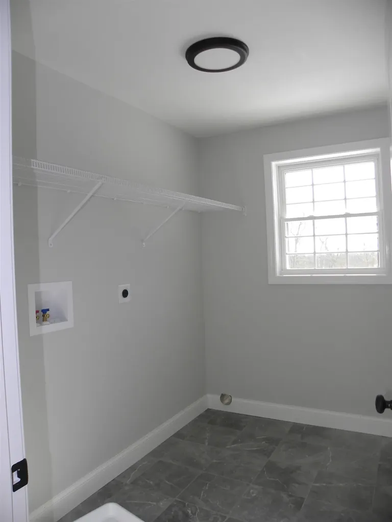 313 Karatzas Avenue Manchester NH 03104