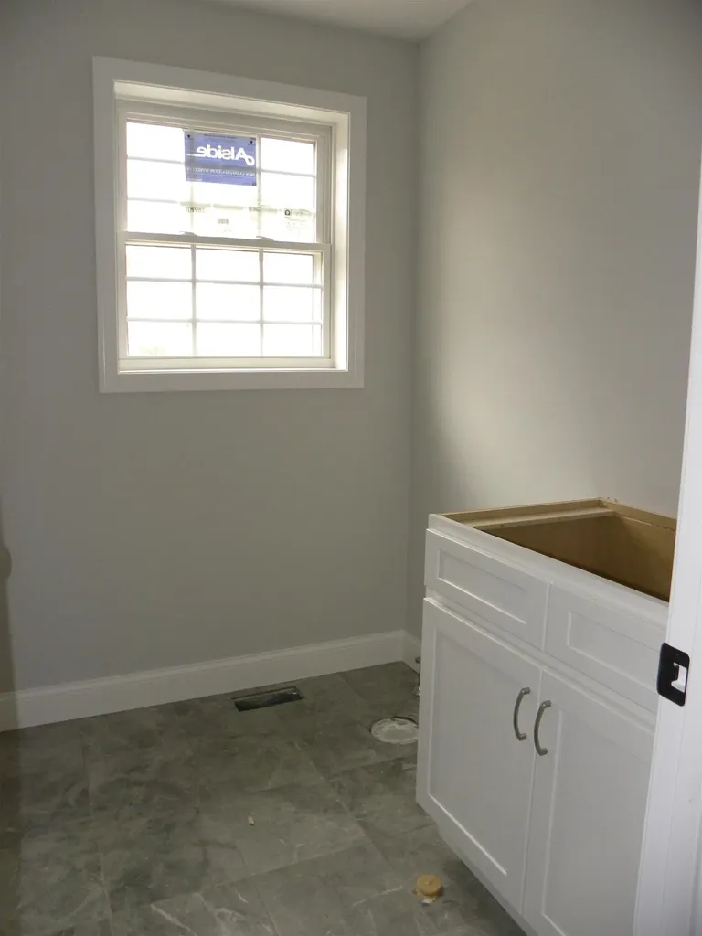 313 Karatzas Avenue Manchester NH 03104