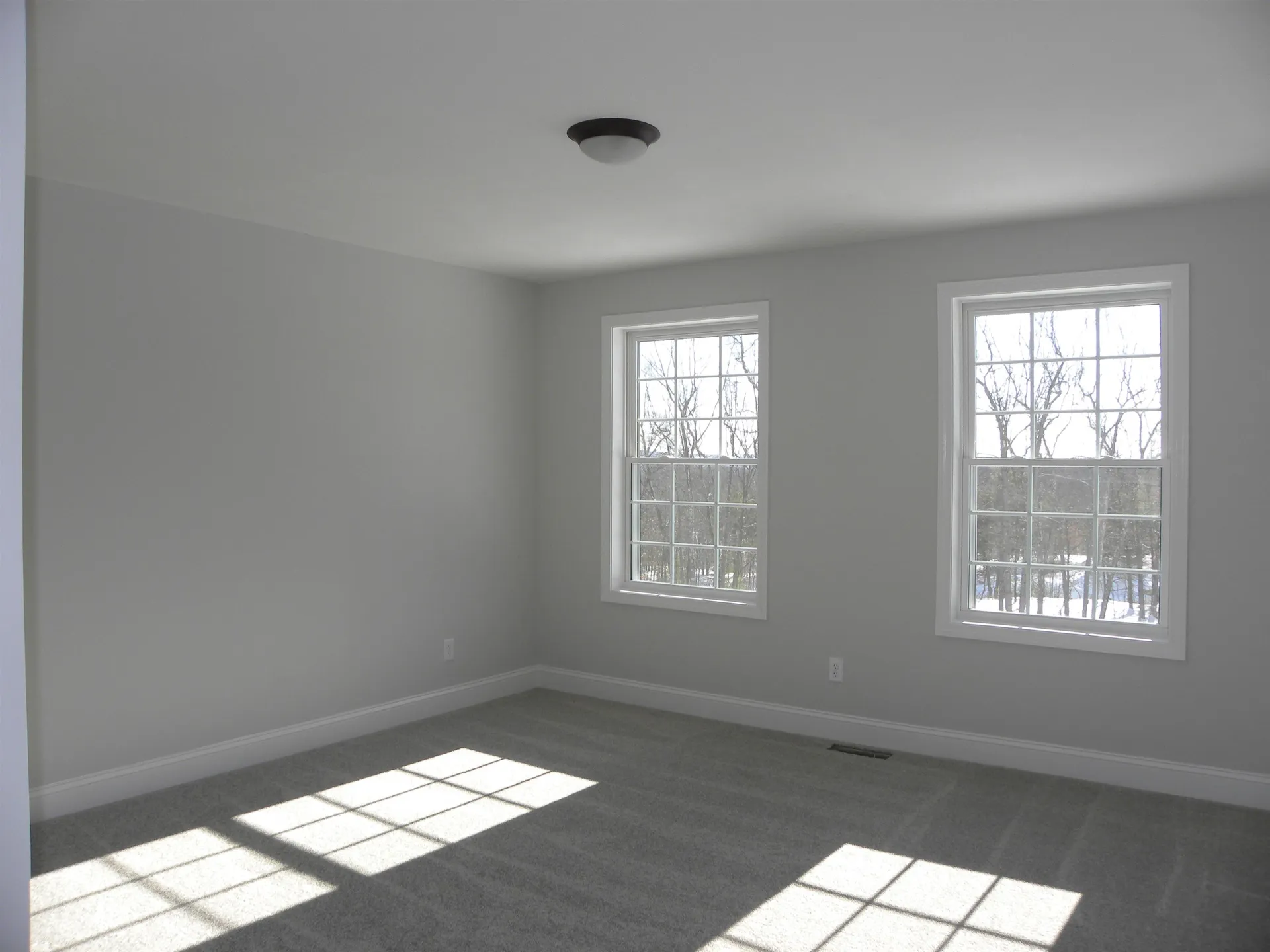 313 Karatzas Avenue Manchester NH 03104