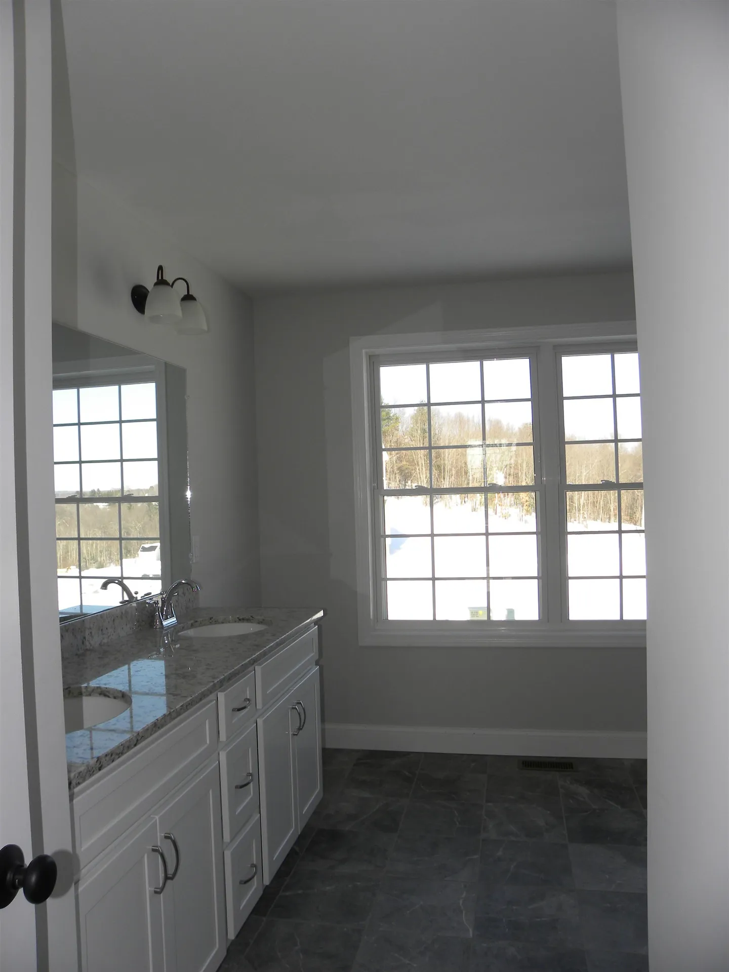 313 Karatzas Avenue Manchester NH 03104