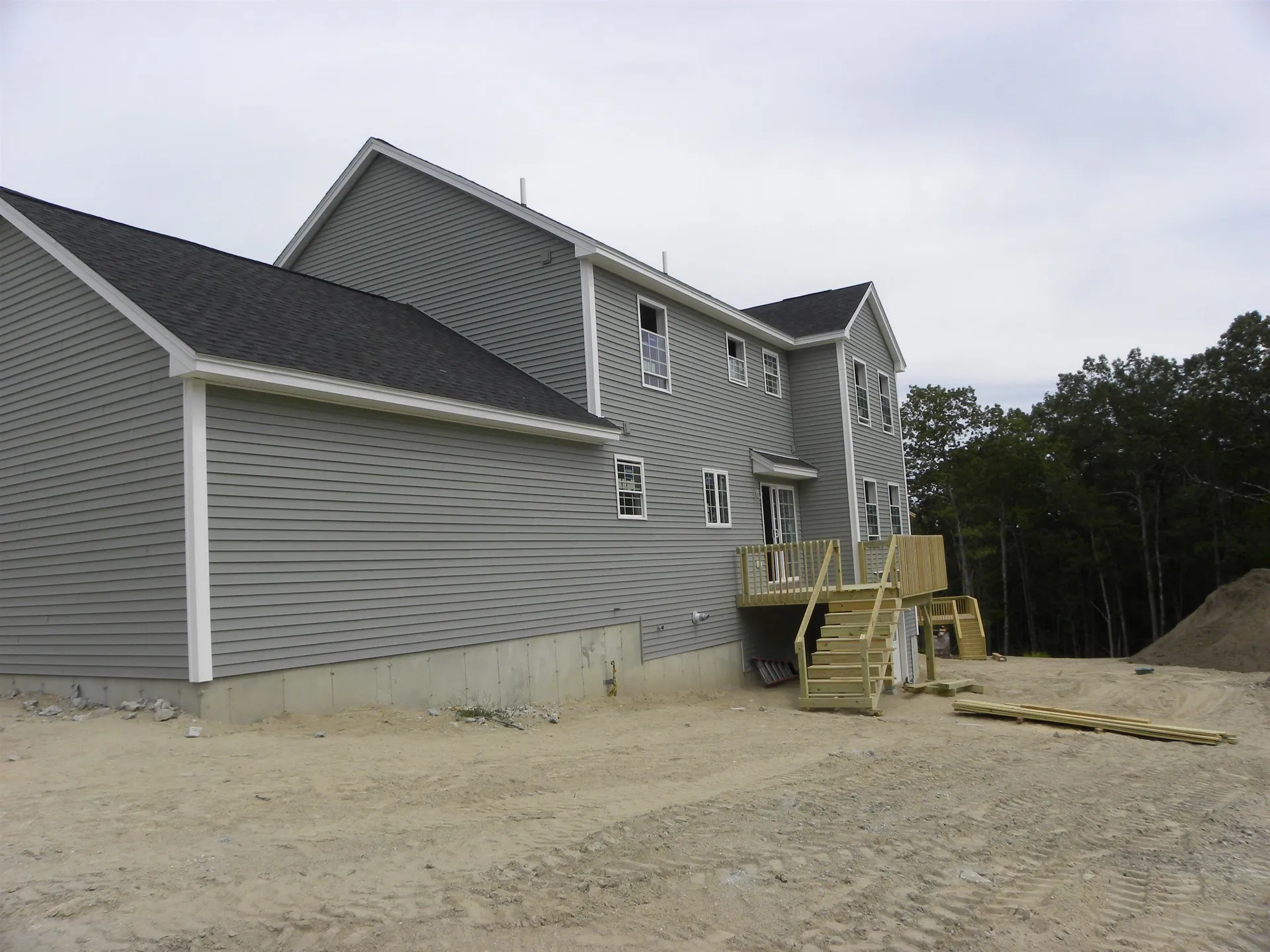 313 Karatzas Avenue Manchester NH 03104