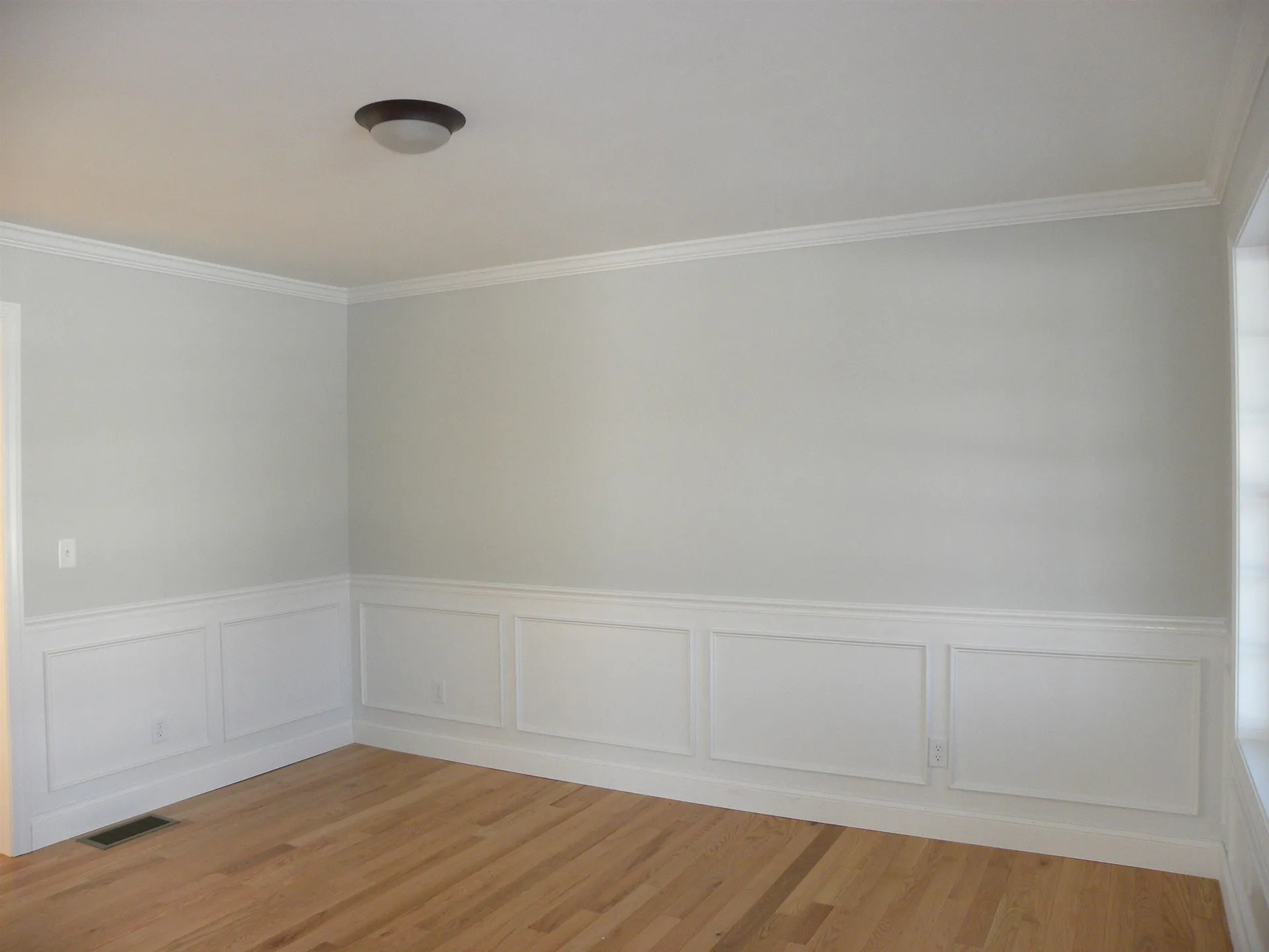 313 Karatzas Avenue Manchester NH 03104