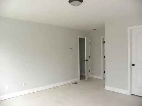 313 Karatzas Avenue Manchester NH 03104