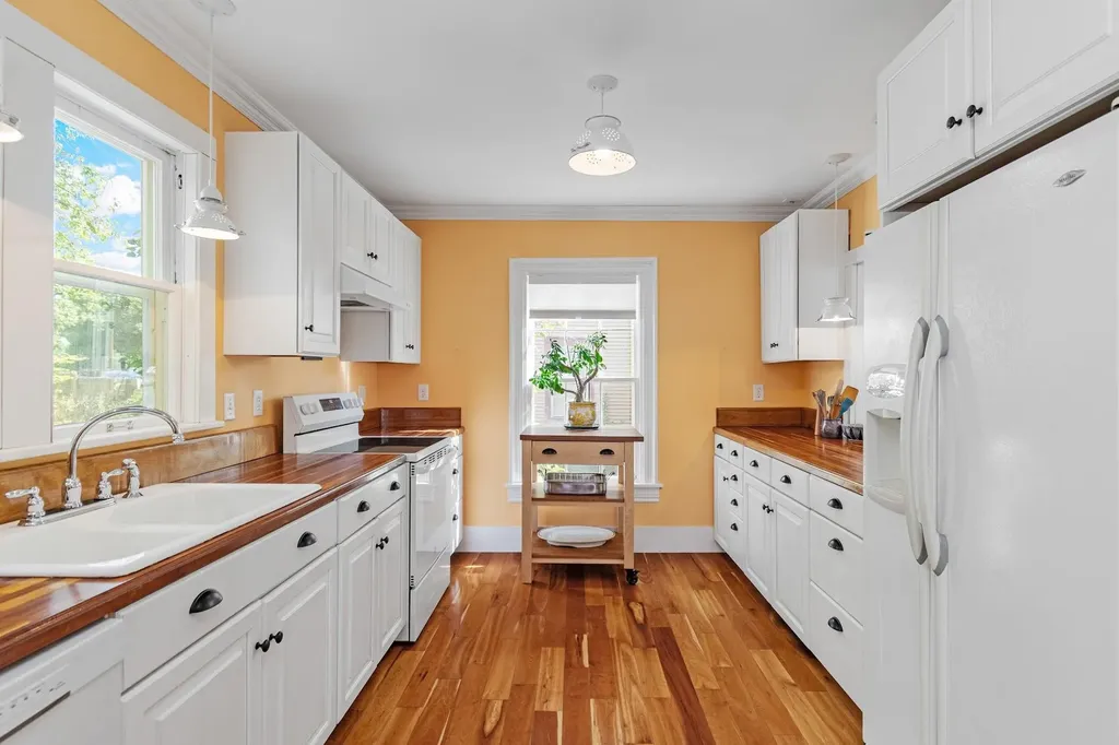 218 Pine Street Burlington VT 05408