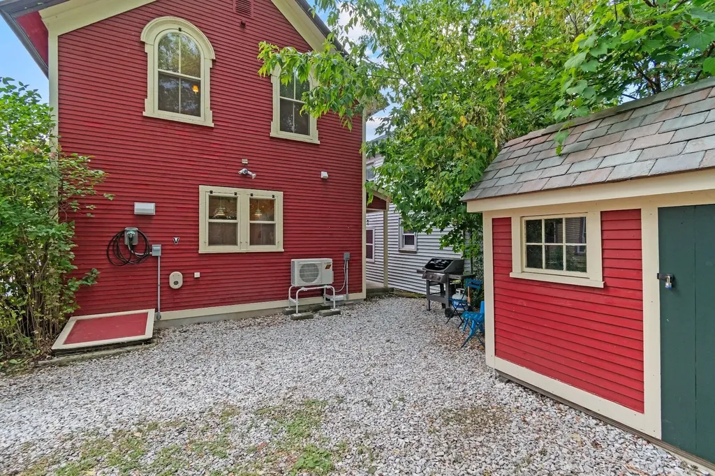 218 Pine Street Burlington VT 05408