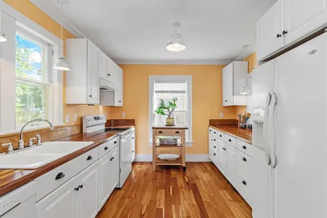 218 Pine Street Burlington VT 05408