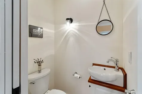 218 Pine Street Burlington VT 05408