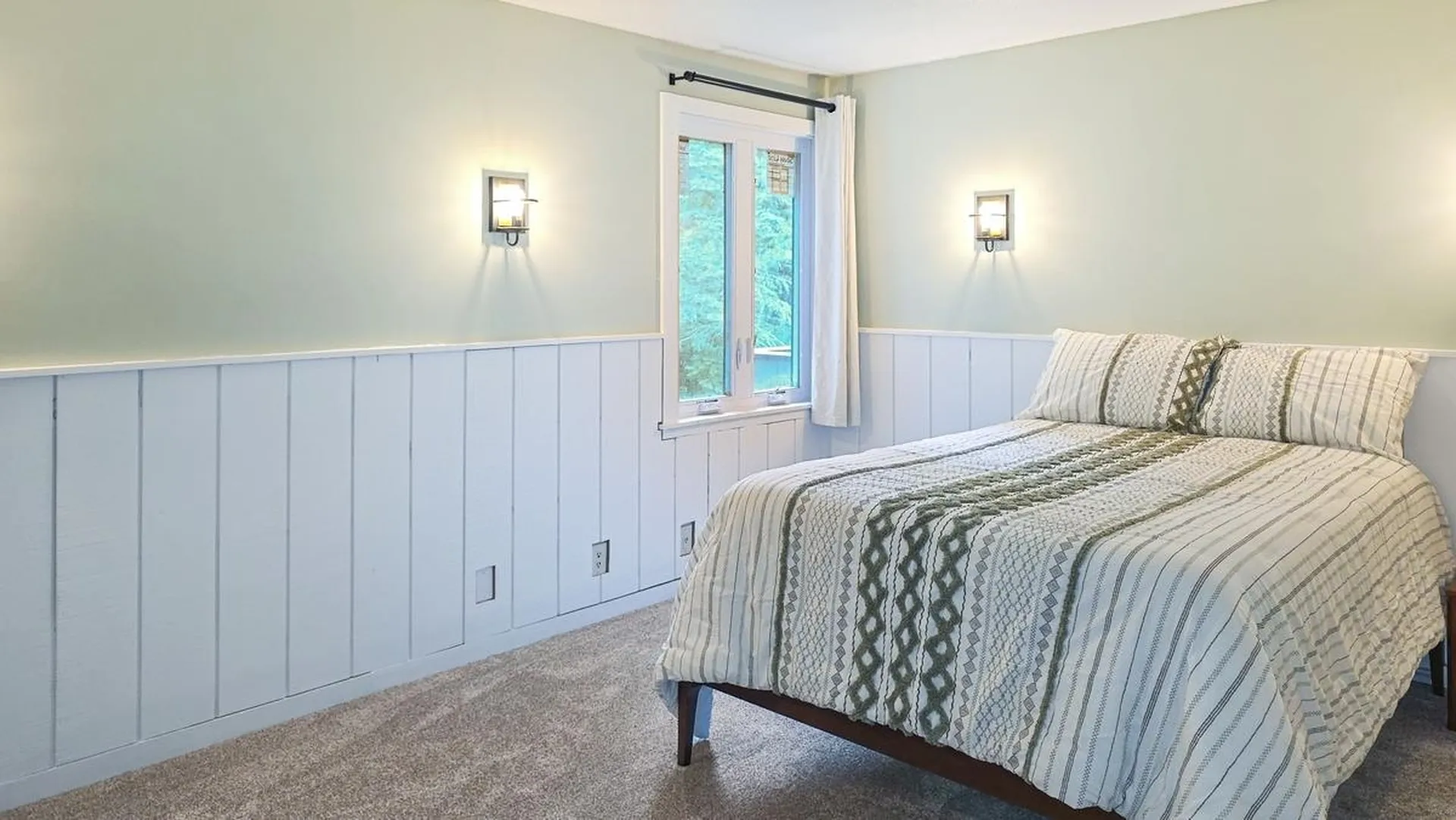 121 Brook Hollow Hanover NH 03755