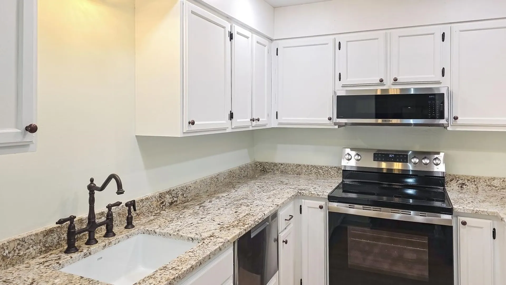 121 Brook Hollow Hanover NH 03755