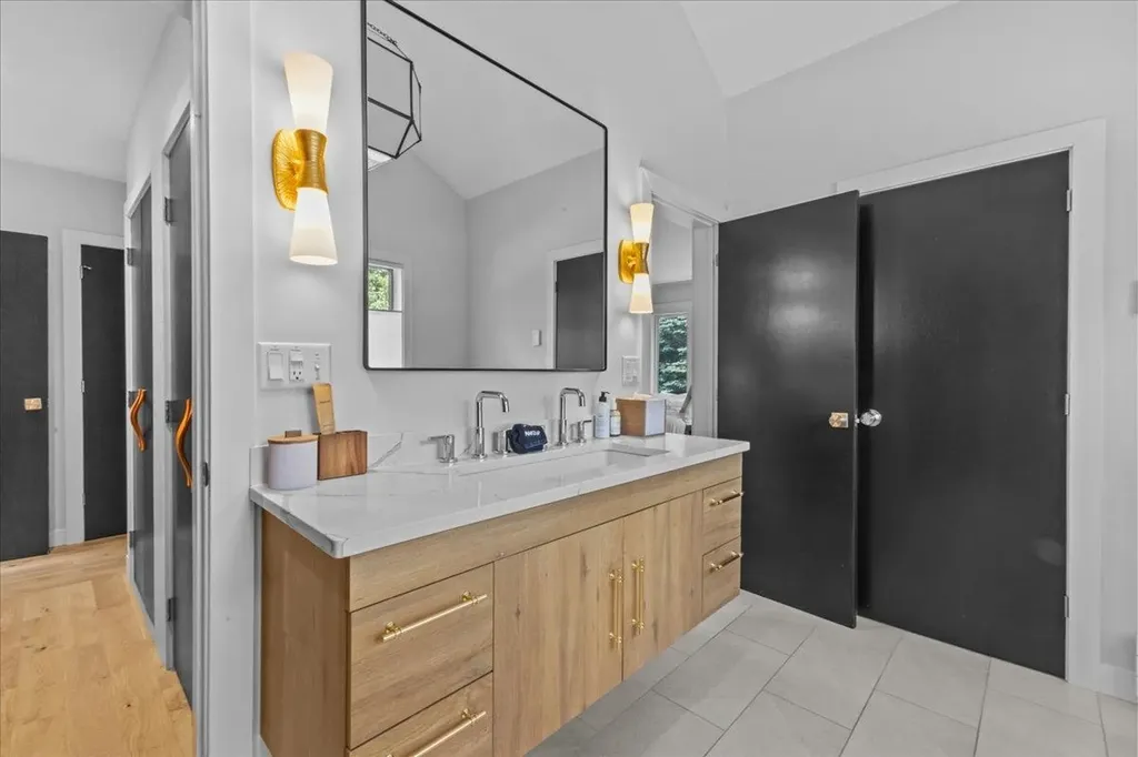 384 Topnotch Drive Stowe VT 05672