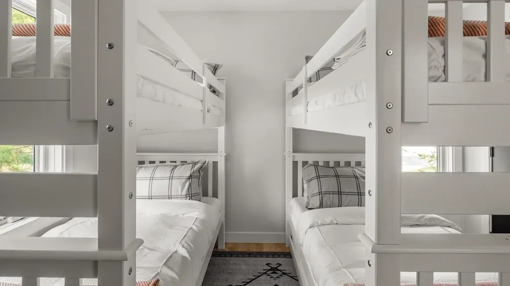 384 Topnotch Drive Stowe VT 05672