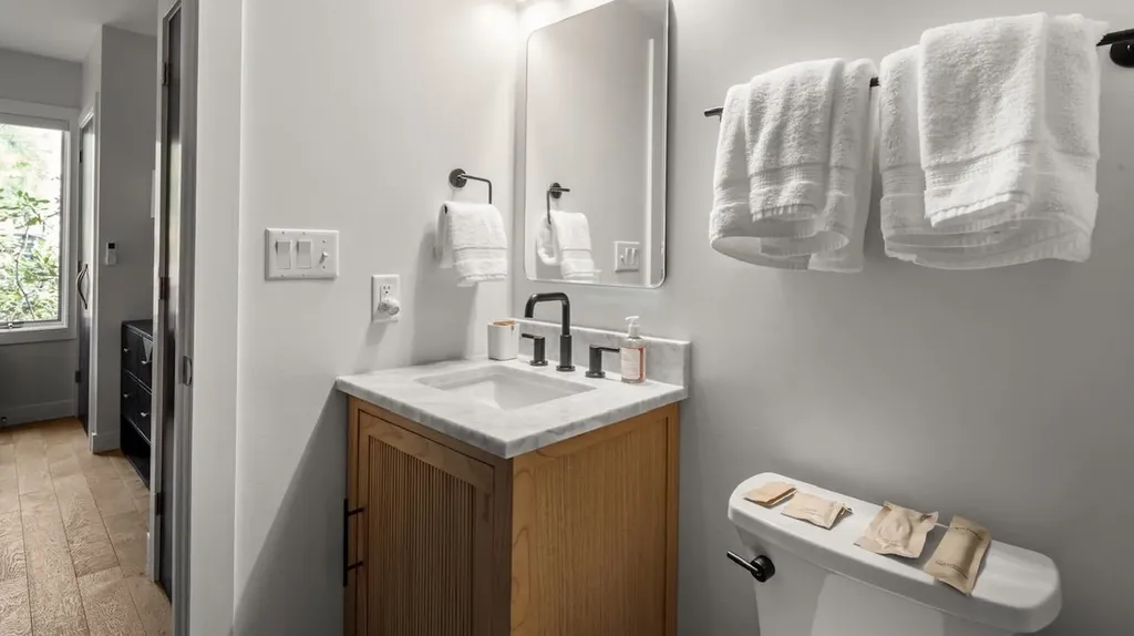 384 Topnotch Drive Stowe VT 05672