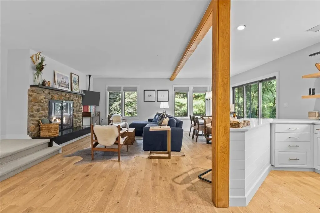 384 Topnotch Drive Stowe VT 05672