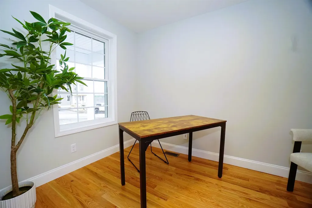 305 Karatzas Avenue Manchester NH 03104