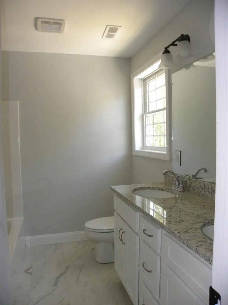 305 Karatzas Avenue Manchester NH 03104