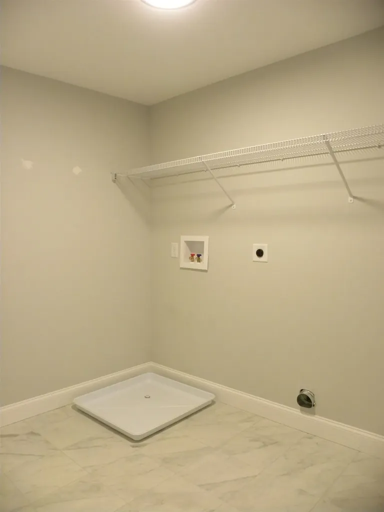 305 Karatzas Avenue Manchester NH 03104