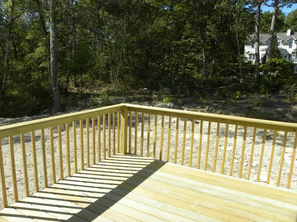 305 Karatzas Avenue Manchester NH 03104