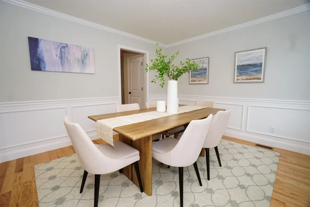 305 Karatzas Avenue Manchester NH 03104