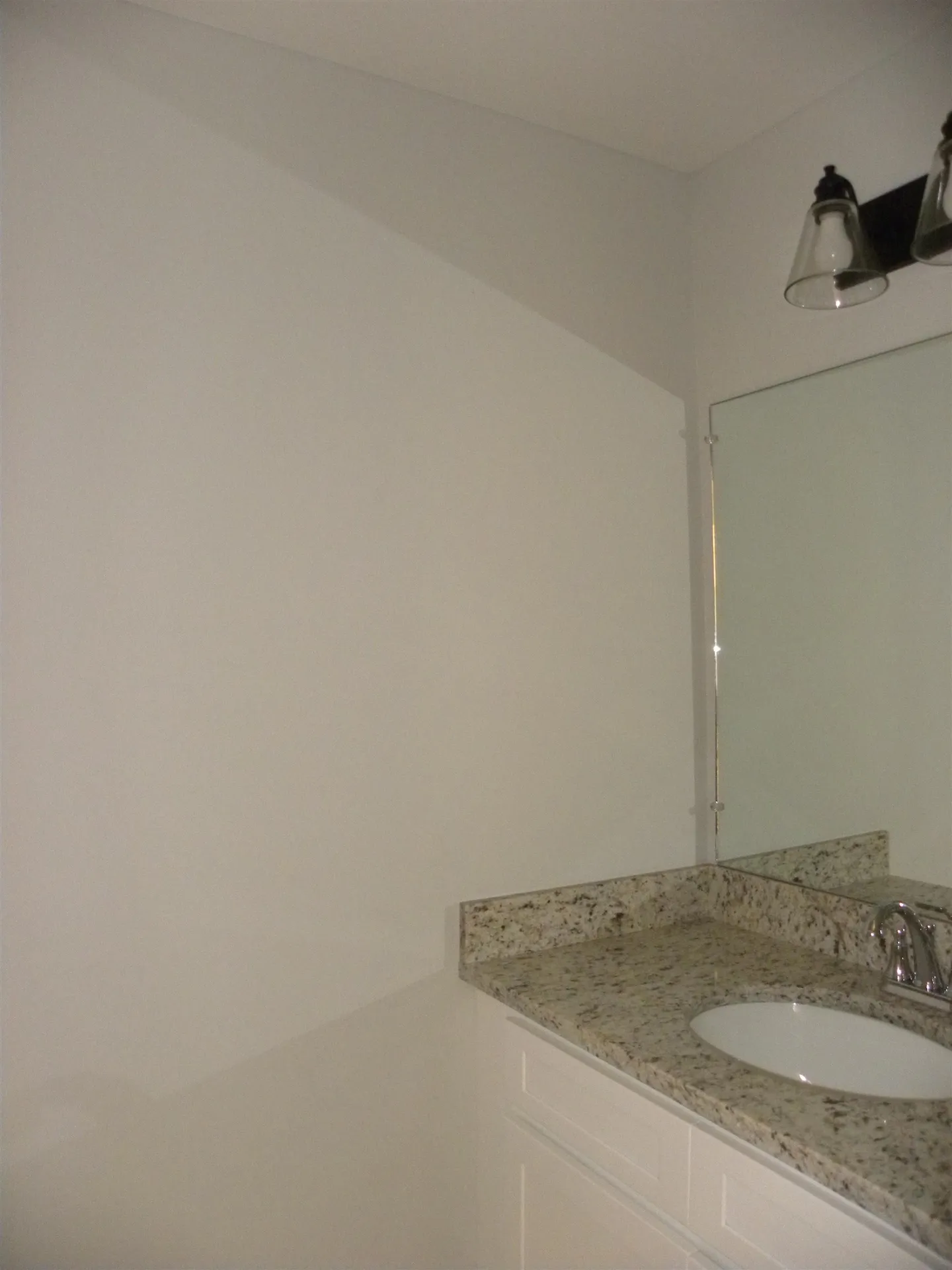 305 Karatzas Avenue Manchester NH 03104