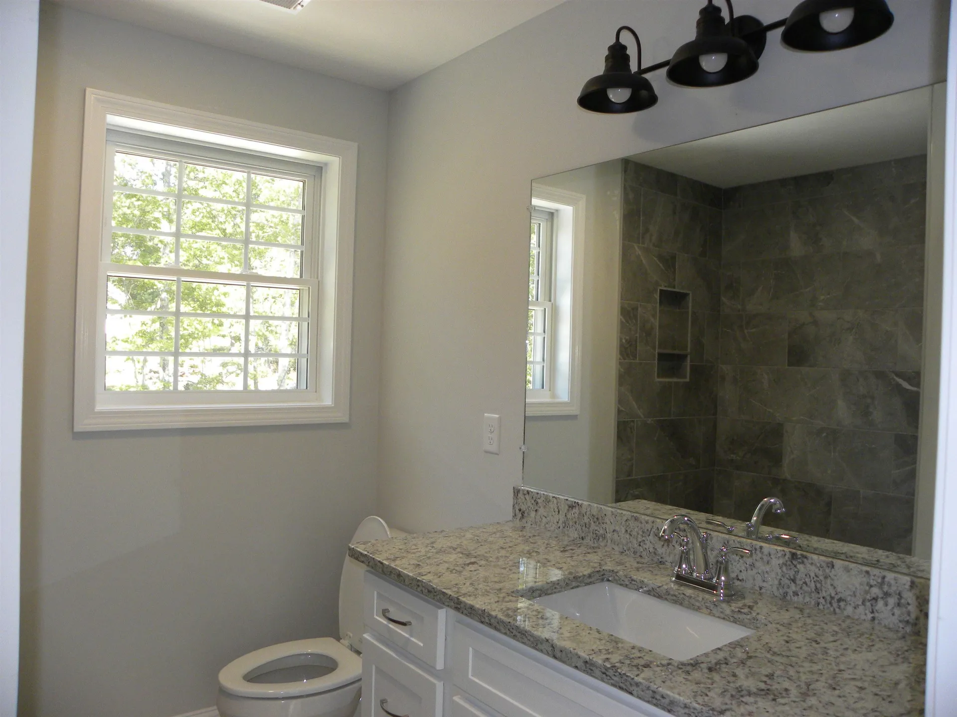 305 Karatzas Avenue Manchester NH 03104