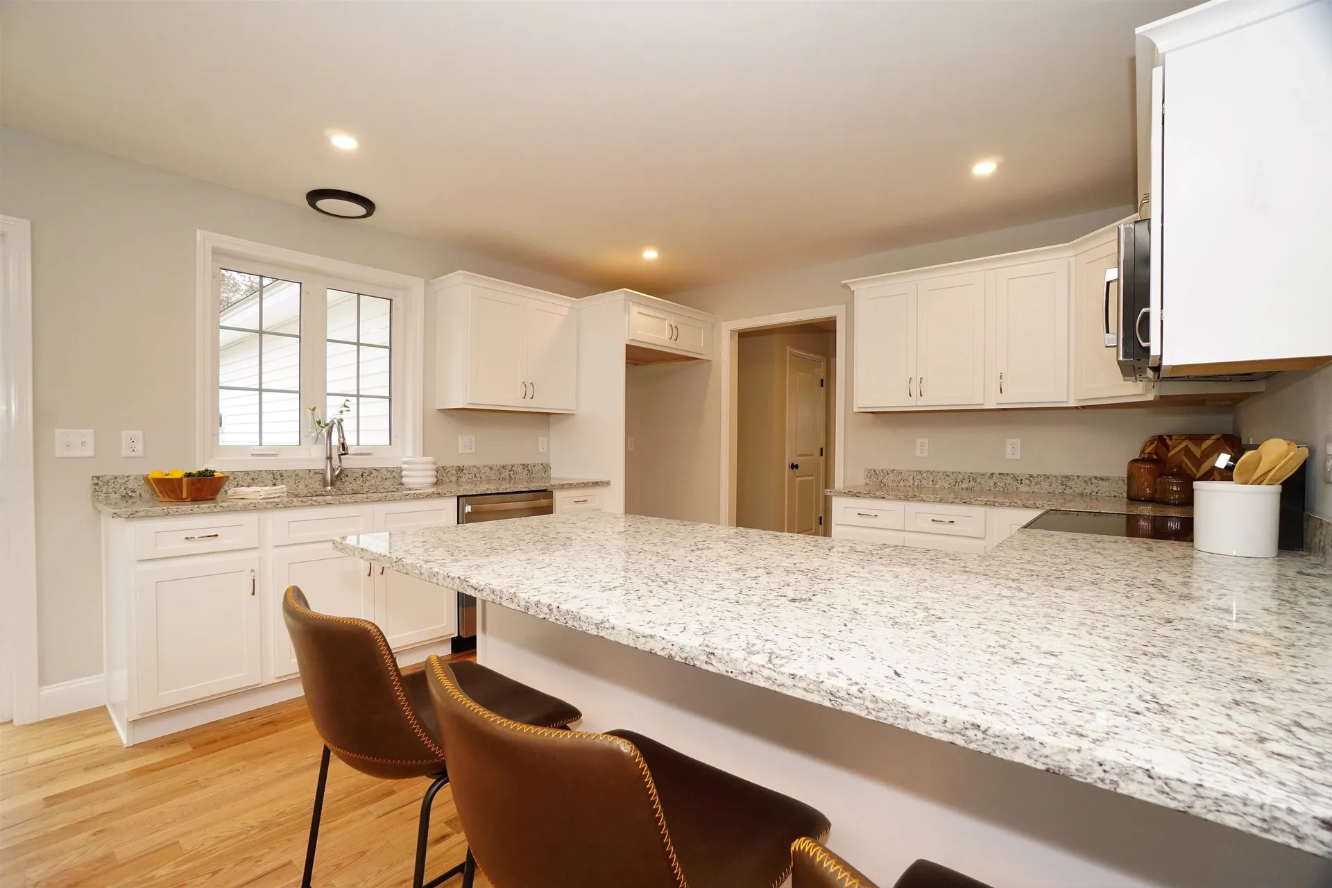 305 Karatzas Avenue Manchester NH 03104