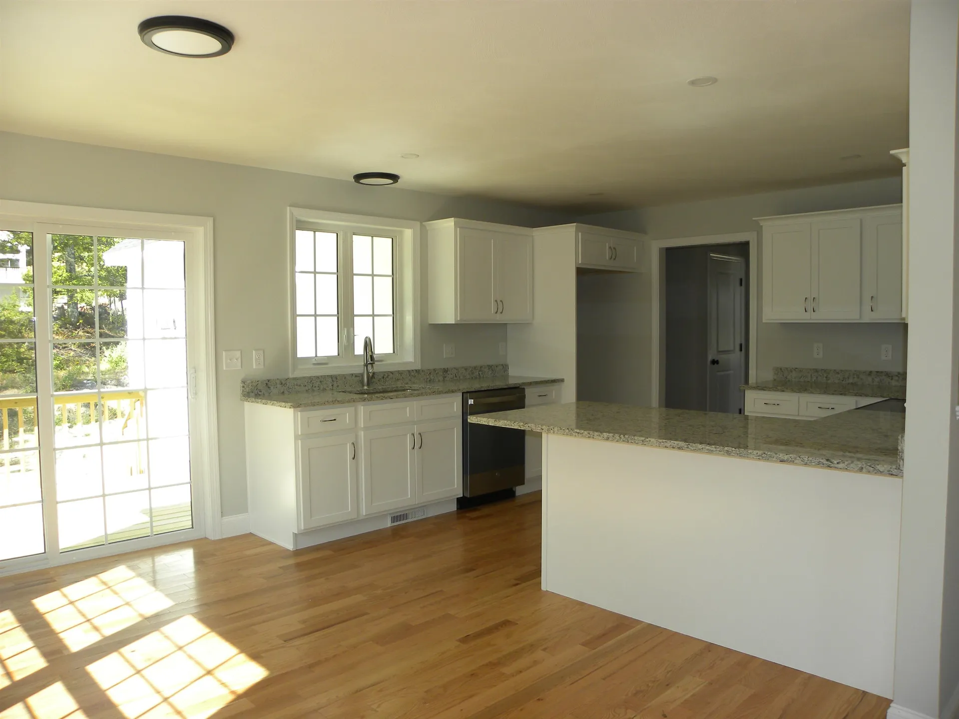 305 Karatzas Avenue Manchester NH 03104