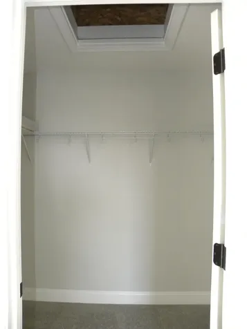 305 Karatzas Avenue Manchester NH 03104