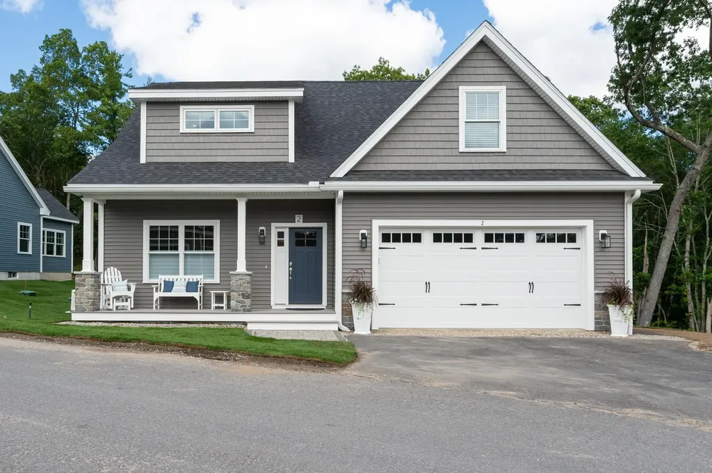 2 Midtrail Crossing Lane Windham NH 03087