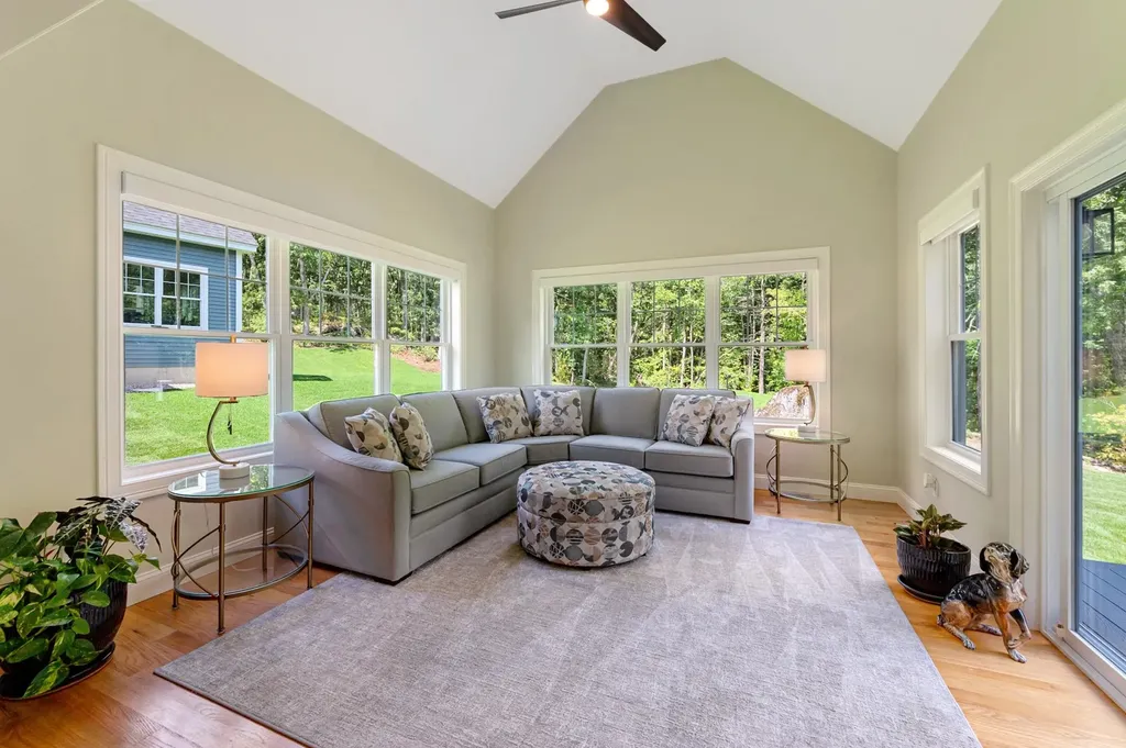 2 Midtrail Crossing Lane Windham NH 03087