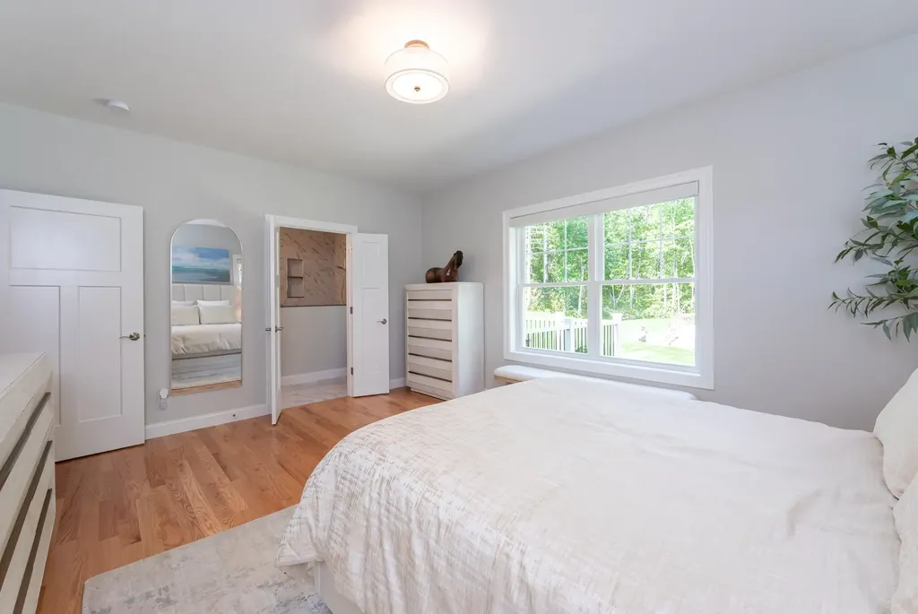 2 Midtrail Crossing Lane Windham NH 03087