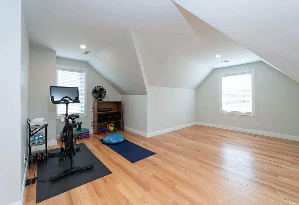 2 Midtrail Crossing Lane Windham NH 03087