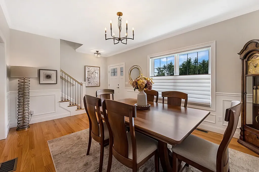 2 Midtrail Crossing Lane Windham NH 03087