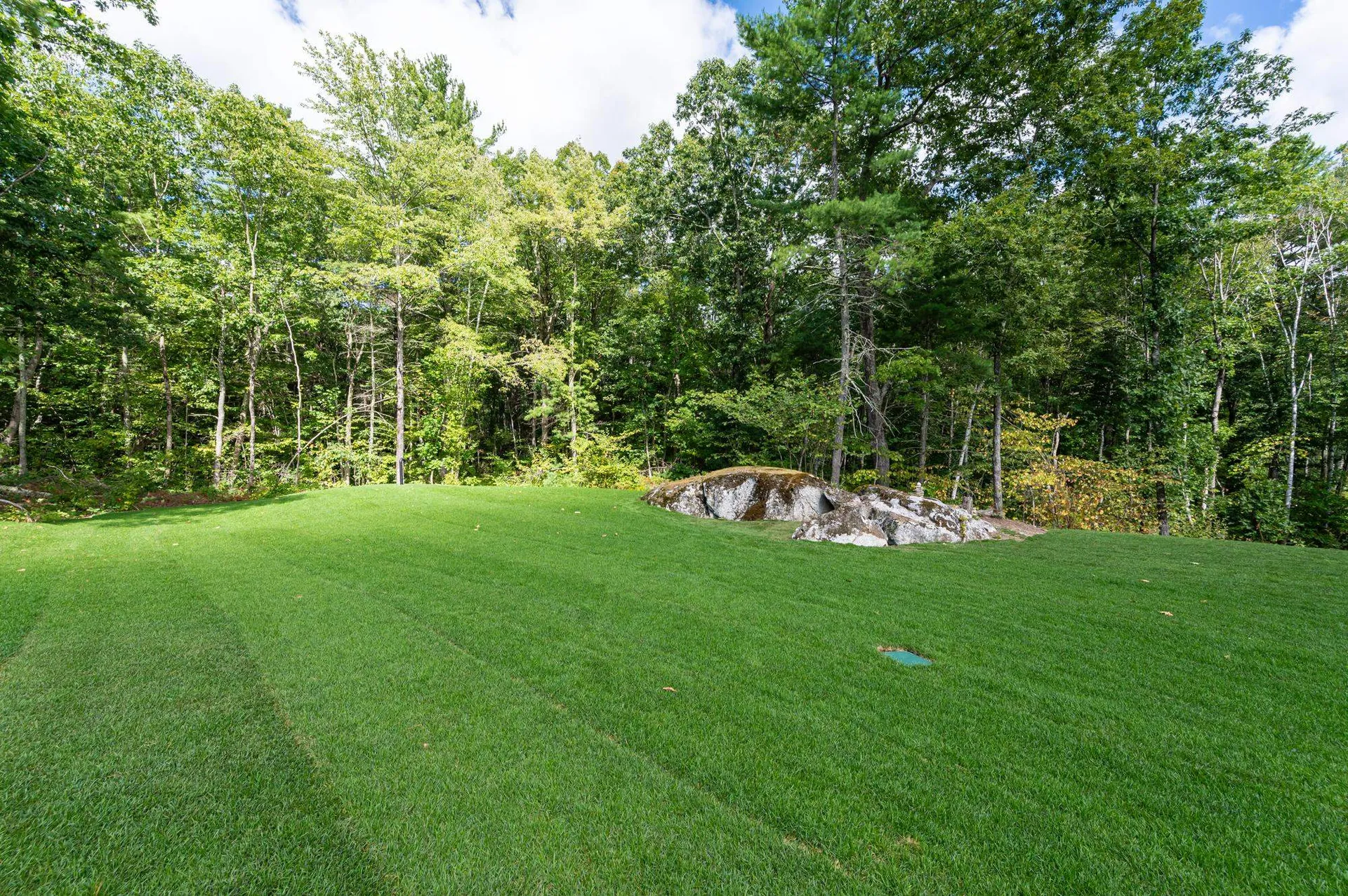 2 Midtrail Crossing Lane Windham NH 03087