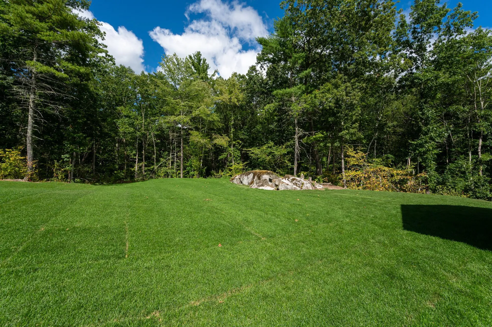 2 Midtrail Crossing Lane Windham NH 03087