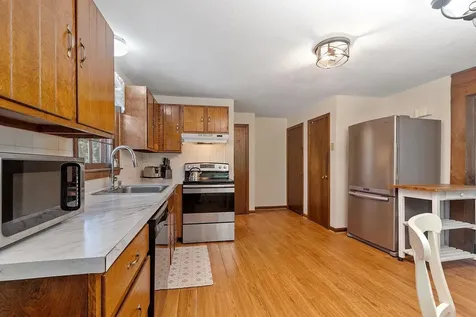 77 Granite Street Londonderry NH 03053