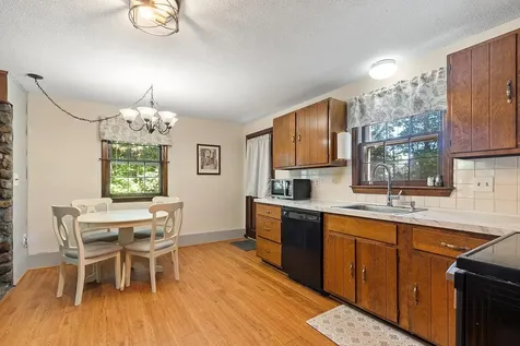 77 Granite Street Londonderry NH 03053
