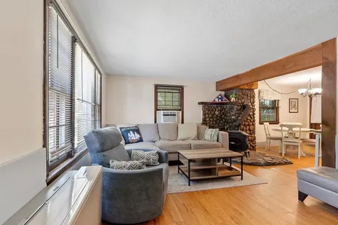 77 Granite Street Londonderry NH 03053