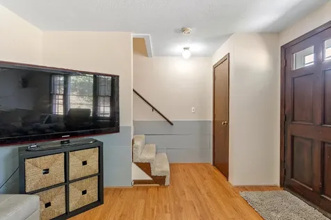 77 Granite Street Londonderry NH 03053