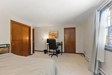 77 Granite Street Londonderry NH 03053