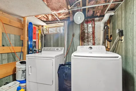 77 Granite Street Londonderry NH 03053