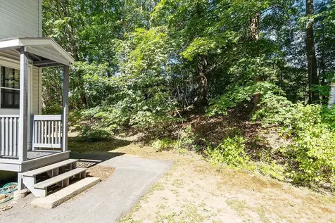 77 Granite Street Londonderry NH 03053