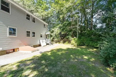 77 Granite Street Londonderry NH 03053
