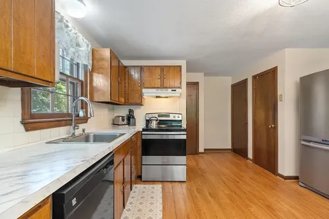 77 Granite Street Londonderry NH 03053